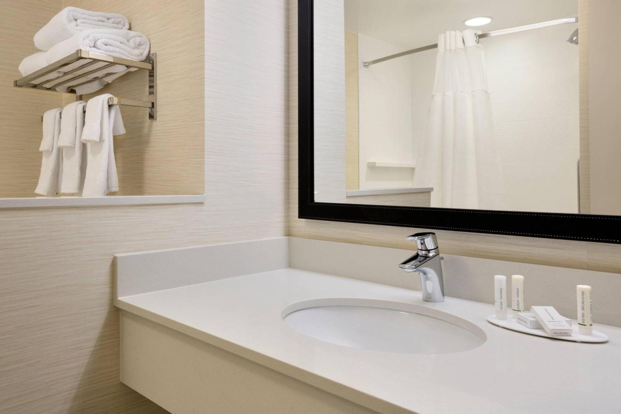 Fairfield Inn & Suites By Marriott Lancaster East At The Outlets Smoketown  Exterior foto